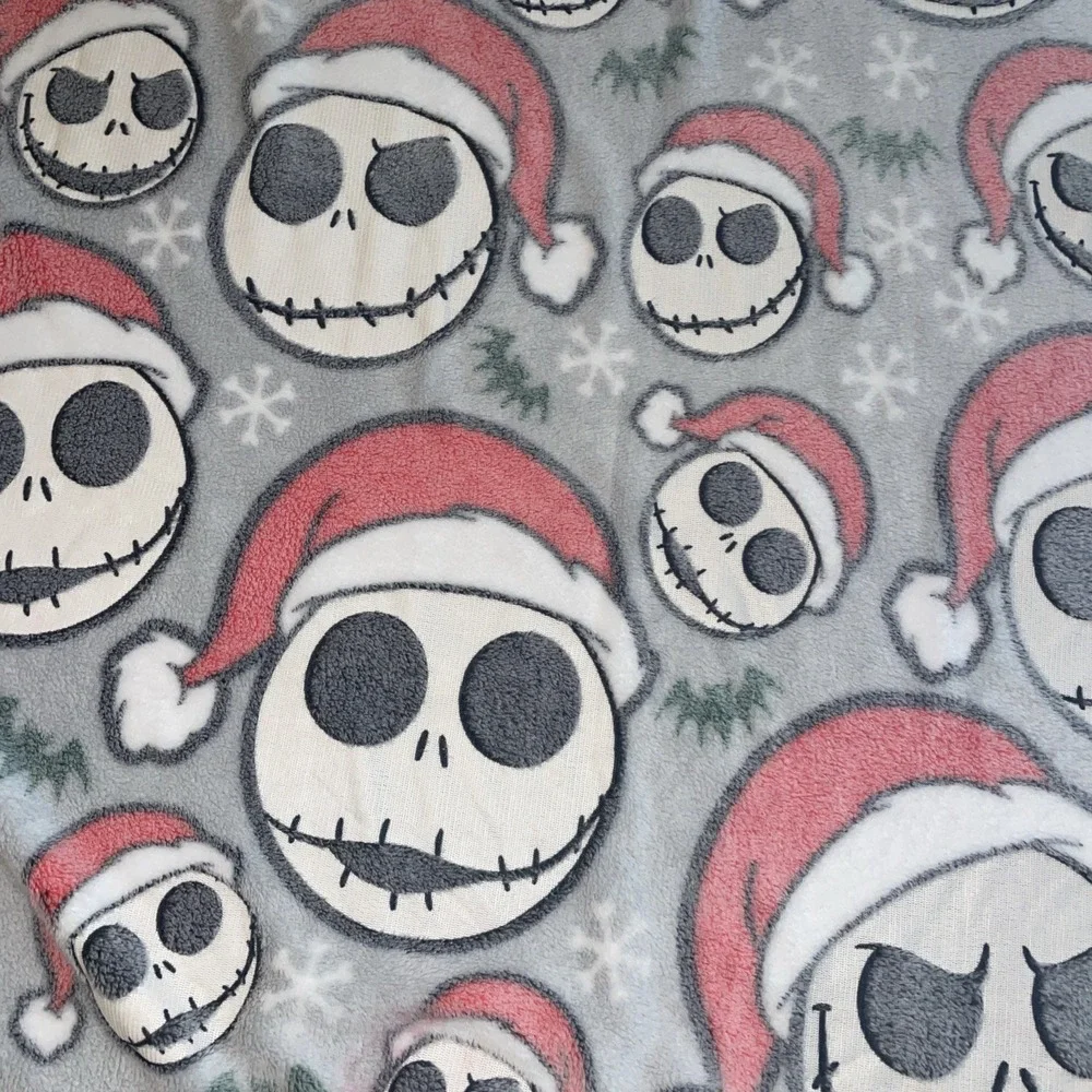 Disney The Nightmare Before Christmas 60‎ x 90 Plush Blanket Glow In Dark White